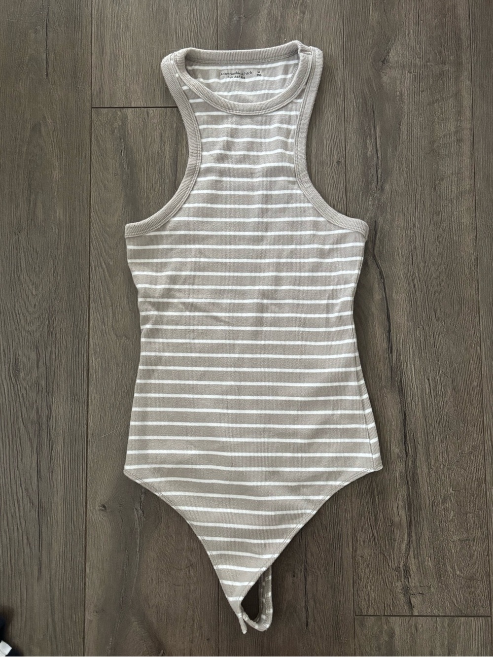 A&F tank bundle size medium - Picture 6 of 8